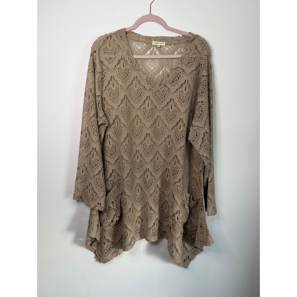 Indigo Soul Women 2XL Tan Lace V-Neck Tunic Long Sleeve Boho Scallop Mesh Top